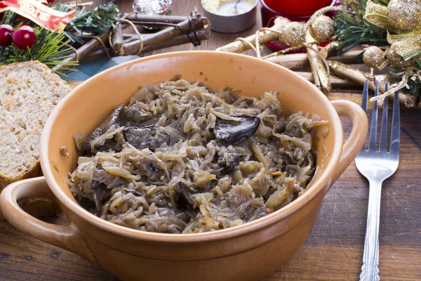 Traditional polish sauerkraut with mushrooms — Stock Photo, Image