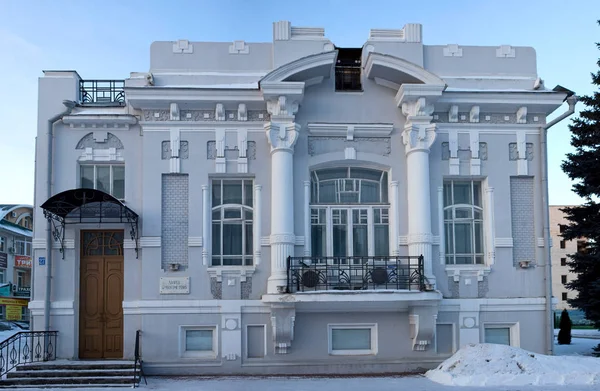 Tambov, Russie - 4 janvier 2017 : Palais de mariage construit dans le style Art Nouveau . — Photo