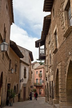 İspanya, Barcelona - 25 Mart 2014: Turistik tesis karmaşık İspanyolca Köyü (Poble Espanyol)