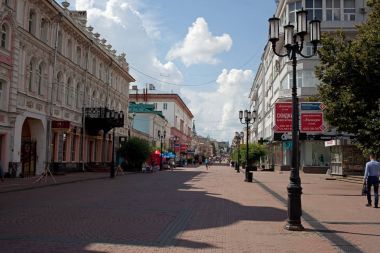 Nizhni Novgorod, Rusya Federasyonu - 21 Temmuz 2017: Bolshaya pokrovskaya sokak.