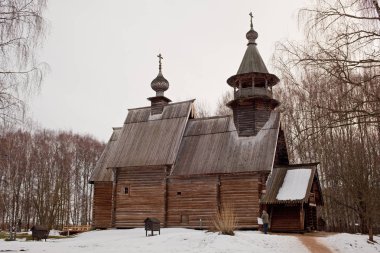 Kostroma, Rusya - 4 Ocak 2018: Kostroma mimari, etnografik ve peyzaj Müzesi-rezerv Kostroma Sloboda. All-merhametli Savior ahşap kilise.