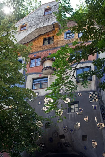 비엔나 오스트리아 2017 유명한 건축가 Hundertwasser의 하우스 비엔나에 아이코 랜드마크 — 스톡 사진