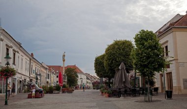 Avusturya, Eisenstadt - 9 Temmuz 2017: Eisenstadt Street, Burgenland sermaye şehir