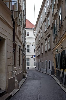 Vienna, Avusturya - 10 Temmuz 2017: eski Merkezi Viyana sokak.