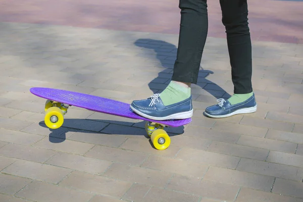 Nice Sunny day for skateboarding, — Stock Photo, Image