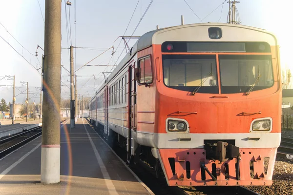 Gamla persontåg, röd — Stockfoto