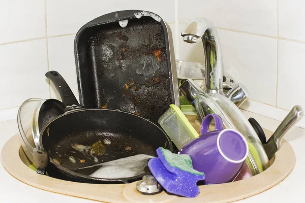 Utensílios de cozinha precisam lavar de perto — Fotografia de Stock