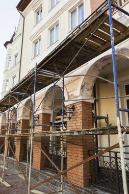 onun geri yükleme ve kurtarma sırasında eski bina