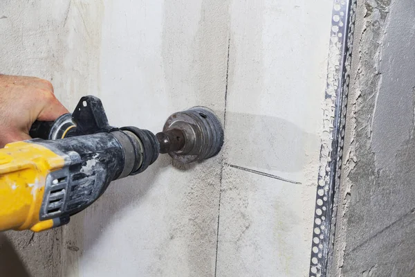 Elektrik prizi için matkap deliği, özel güç aracı matkabı.