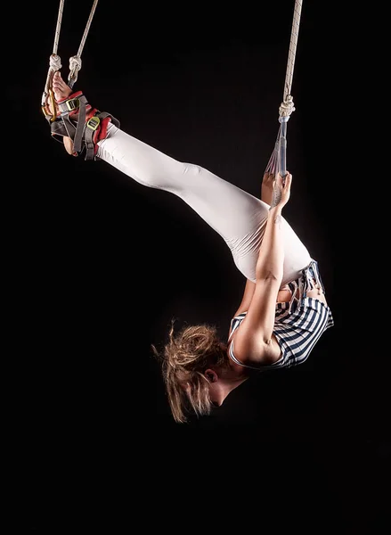 Menina Novo Tipo Ginástica Alfa Gravidade — Fotografia de Stock