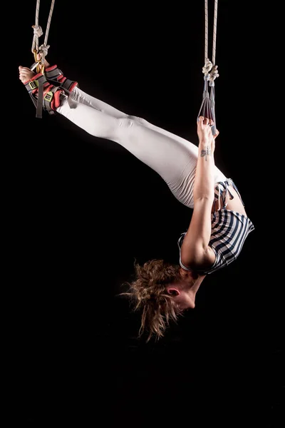 Dziewczyna Nowym Typie Gimnastyki Alfa Gravity — Zdjęcie stockowe