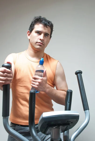 Young Guy Training Home Pandemic — Stock Photo, Image