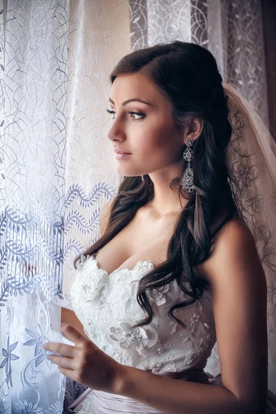 Portrait Bride Window — Stock Photo, Image