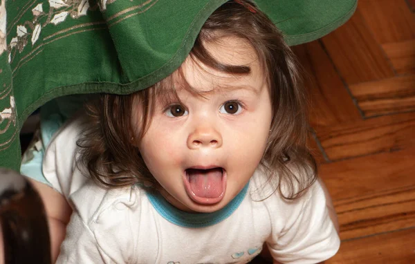 Retrato Emociones Niño Pequeño Durante Cuarentena —  Fotos de Stock