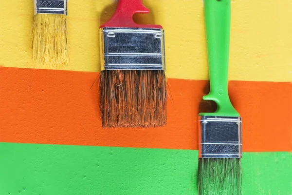 Brush and paint — Stock Photo, Image