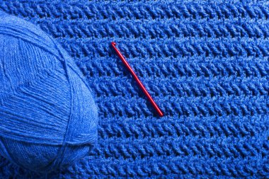 Yakın çekim el yapımı örgü kumaş.