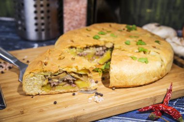 ev yapımı etli börek