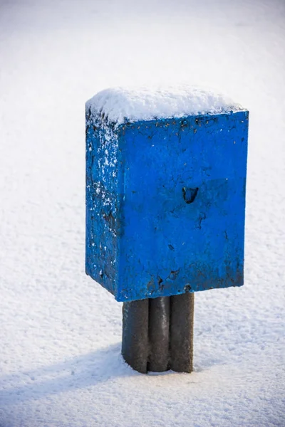 Electric box in snow — Stock Photo, Image