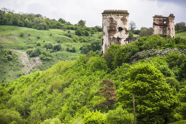 Rovine del vecchio castello — Foto Stock