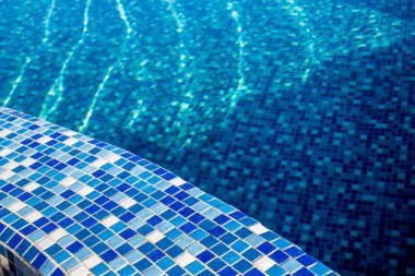 Yüzme Havuzu ile mavi Mozaik