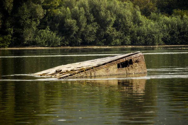 Remains of pontoon bridge — Stockfoto