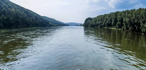 Dniester paesaggio fluviale — Foto Stock