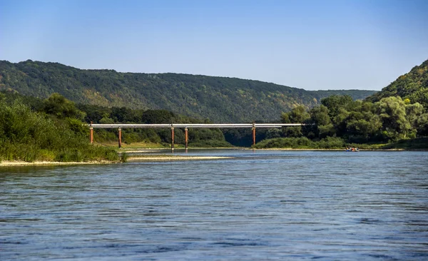 Tubería de gas bajo el río Dniéster — Foto de Stock