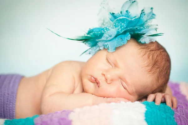 Bebé recién nacido dormido —  Fotos de Stock