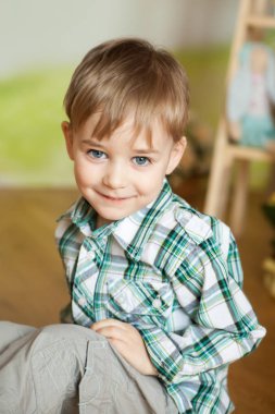 Yakışıklı bir Paskalya Studio