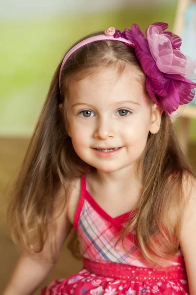 Sevimli kız bir Paskalya Studio