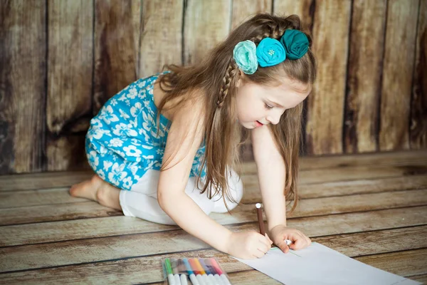 Girl in easter decorated studio — Stock Photo, Image