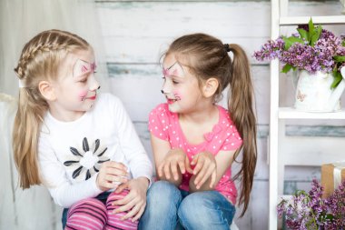 Bahar Studio sevimli küçük kız