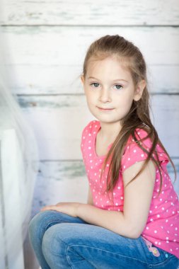 Bahar Studio sevimli küçük kız