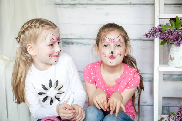 Bahar Studio sevimli küçük kız