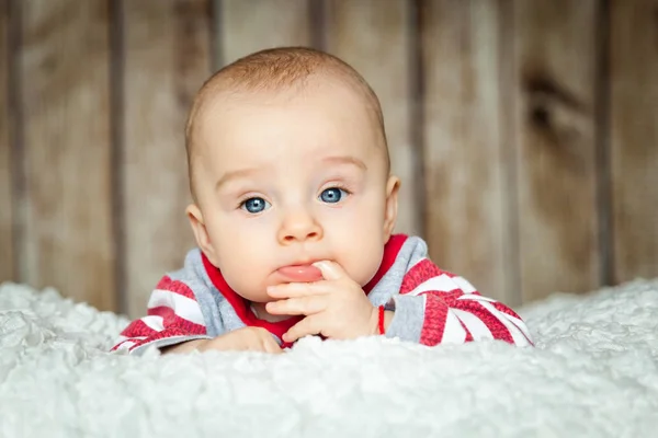 猿の格好かわいい 6 ヶ月男の子 — ストック写真