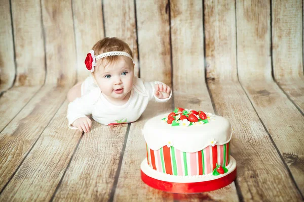 귀여운 6 개월 여자 아기 — 스톡 사진