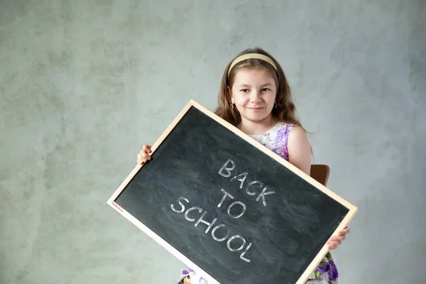 School girl. Back to school — Stock Photo, Image