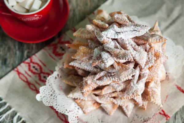 Çıtır kurabiye çırpı pudra şekeri