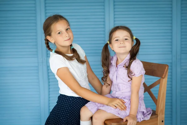 School Girl Uniform Her Sister Pre School Kid Back School — Stock Photo, Image