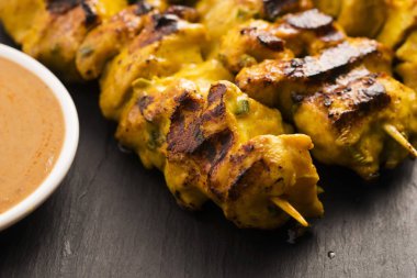 Lezzetli Asya mutfağı Tavuk Satay