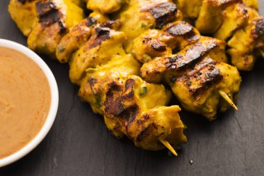 Lezzetli Asya mutfağı Tavuk Satay