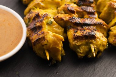 Lezzetli Asya mutfağı Tavuk Satay