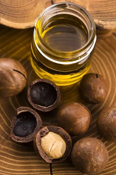 Ореховое масло макадамии — стоковое фото