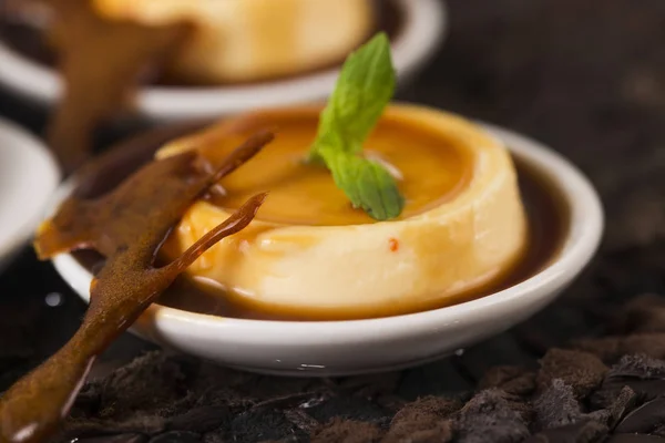 Caramel Dessert Vanilla Herb — Stock Photo, Image