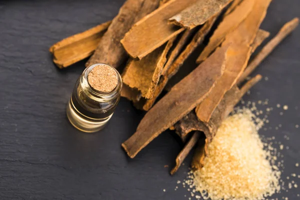 Cinnamon Essential Oil Sugar — Stock Photo, Image