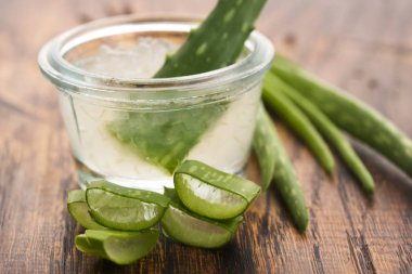 Taze yapraklı aloe vera suyu 