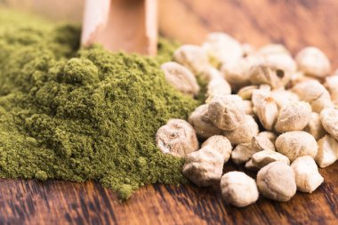 Moringa yaprak tozu ve tohum