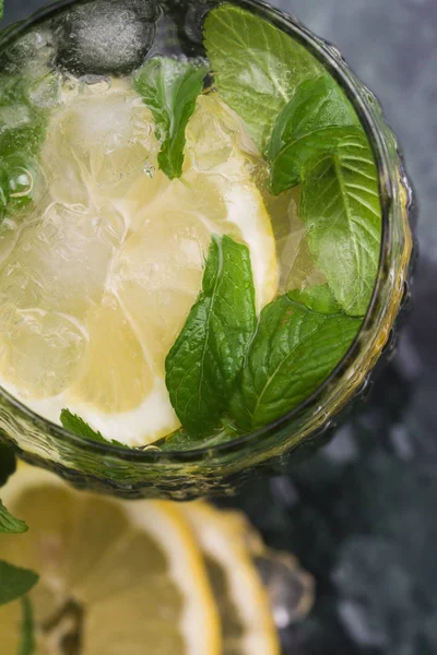 Lekkere Koude Frisdrank Limonade Met Citroen Munt Ijs — Stockfoto