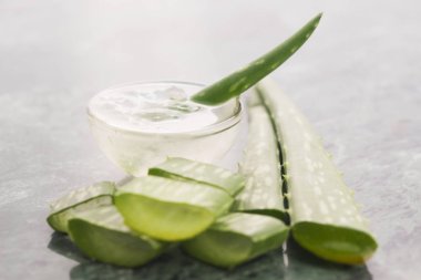 Taze yapraklı aloe vera suyu 