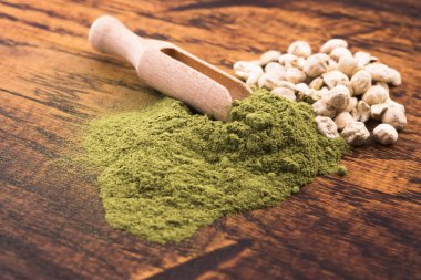 Moringa yaprak tozu ve tohum